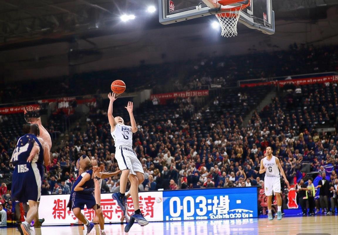 北控辽宁巅峰对决：篮球盛宴再升级(图1)